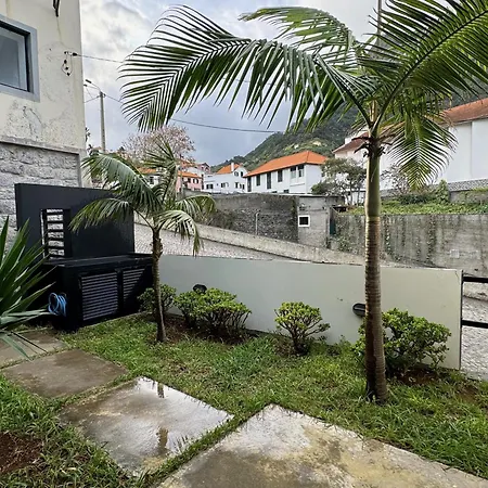 Sea Breeze Boutique House