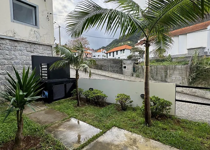 Sea Breeze Boutique House